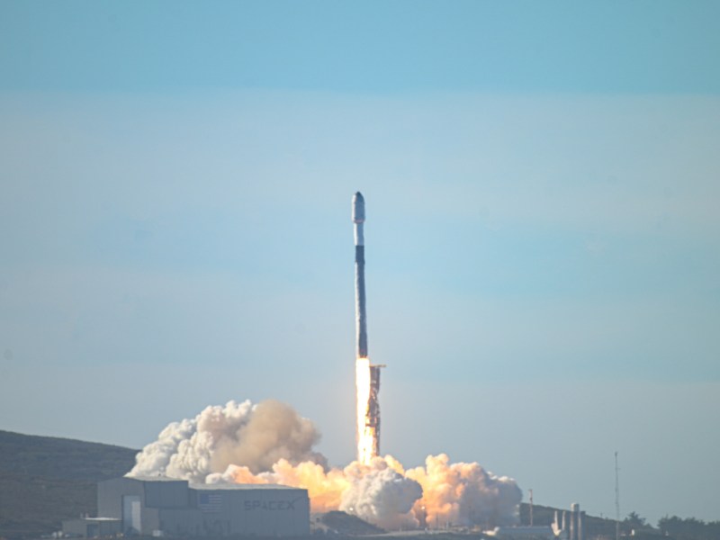 An Oct. 24 SpaceX Falcon 9 launch from Space Launch Complex 4, at Vandenberg Space Force Base. Credit: Vandenberg Space Force Base