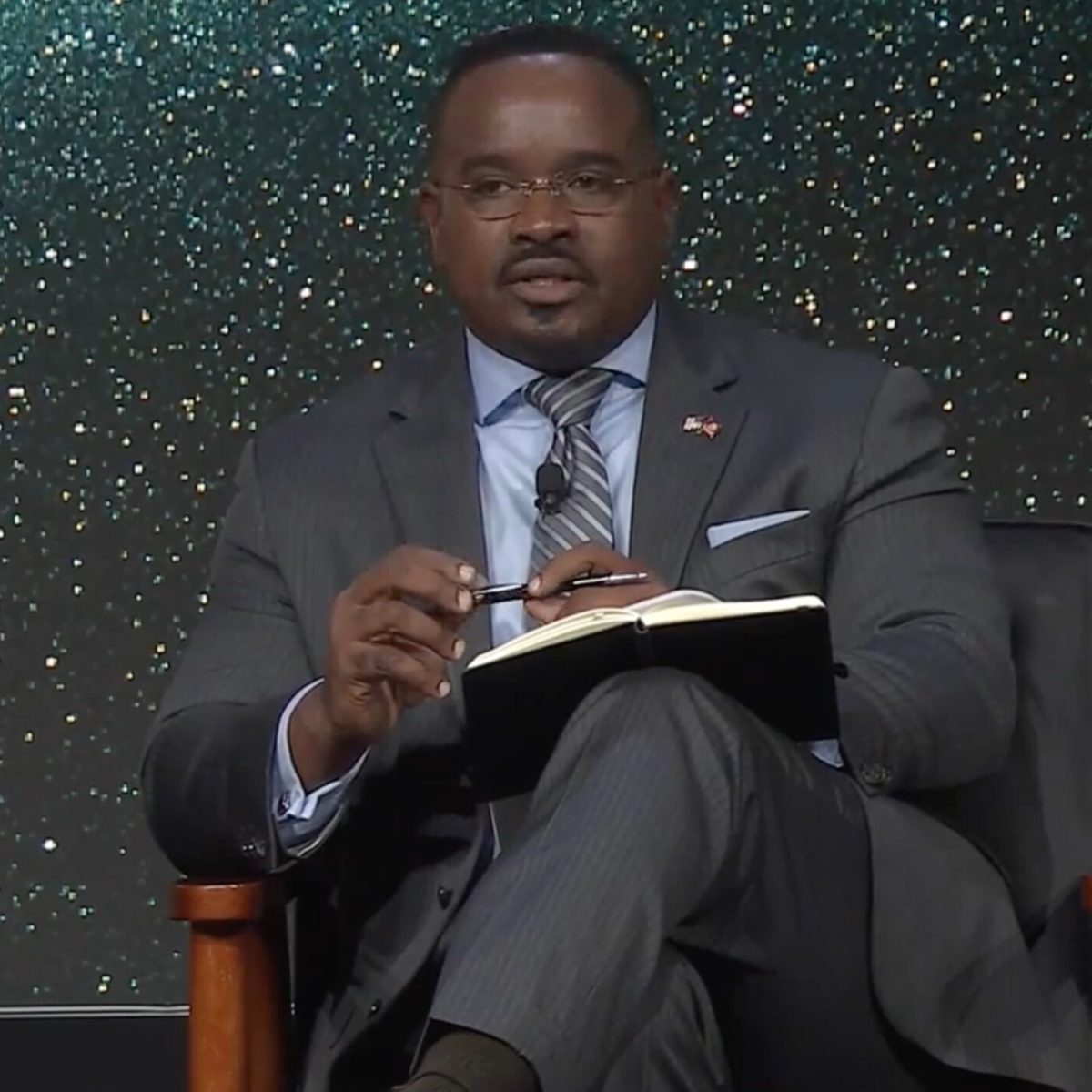 Executives urge closer integration of commercial and military tech