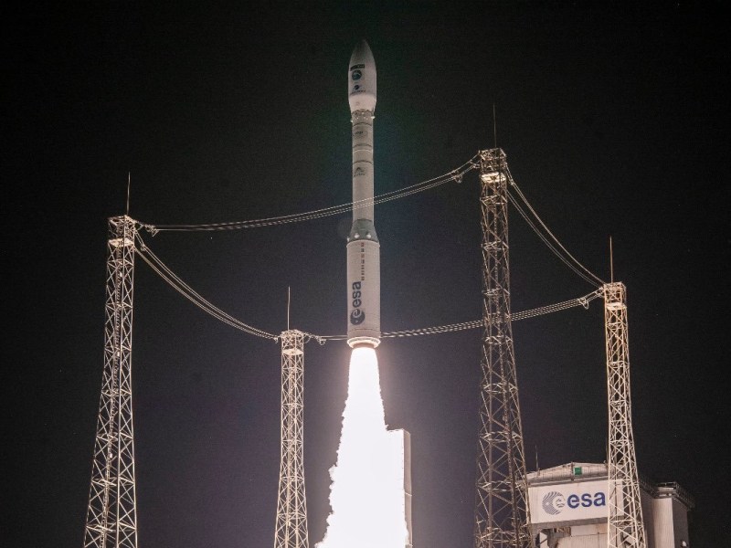 Vega VV24 launch